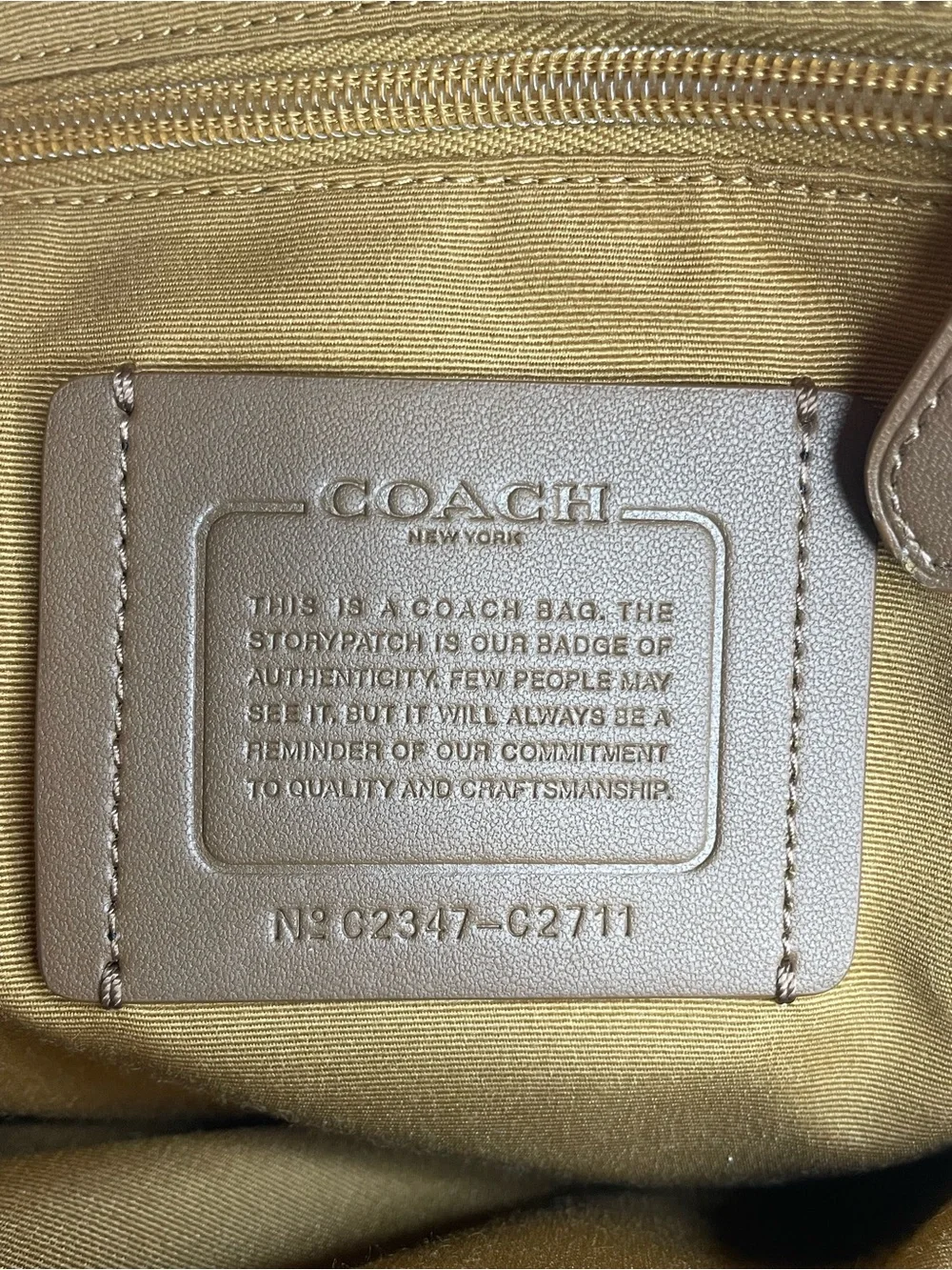Coach track pack